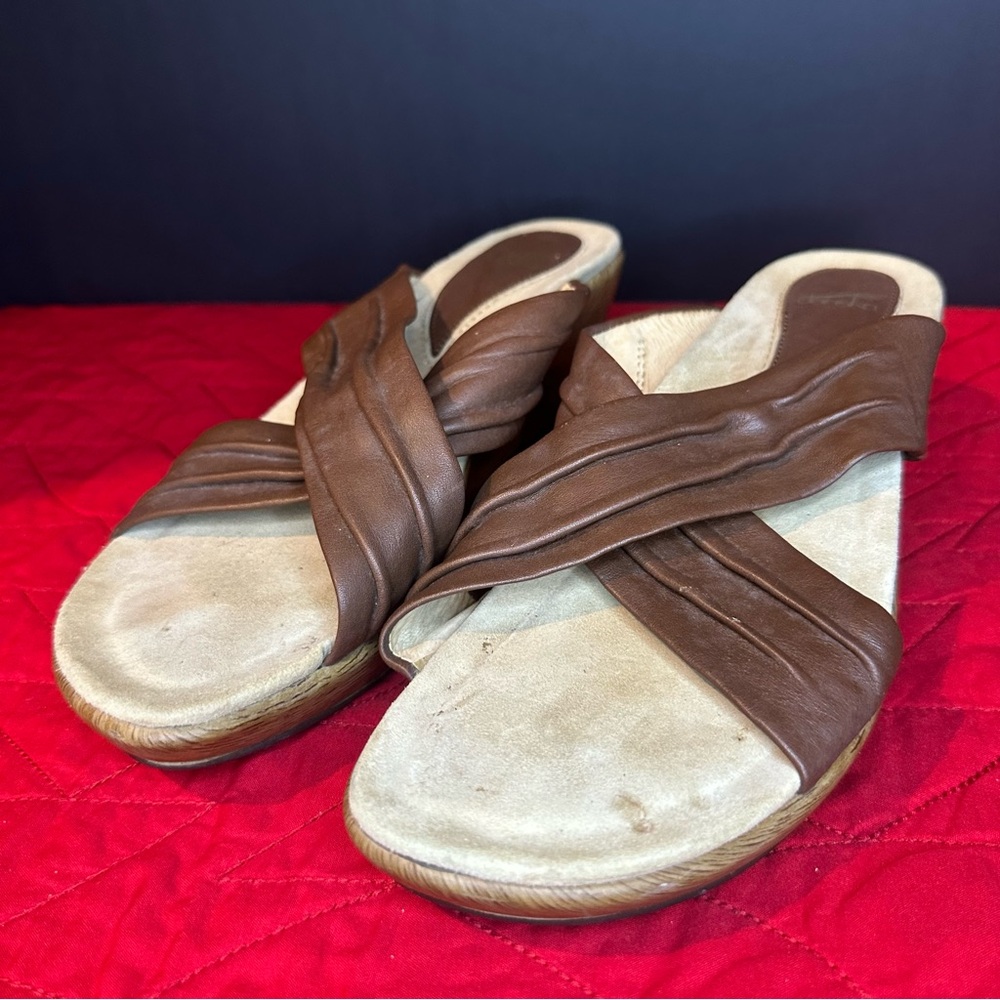 Women’s Brown Leather Crossover Wedge Sandals